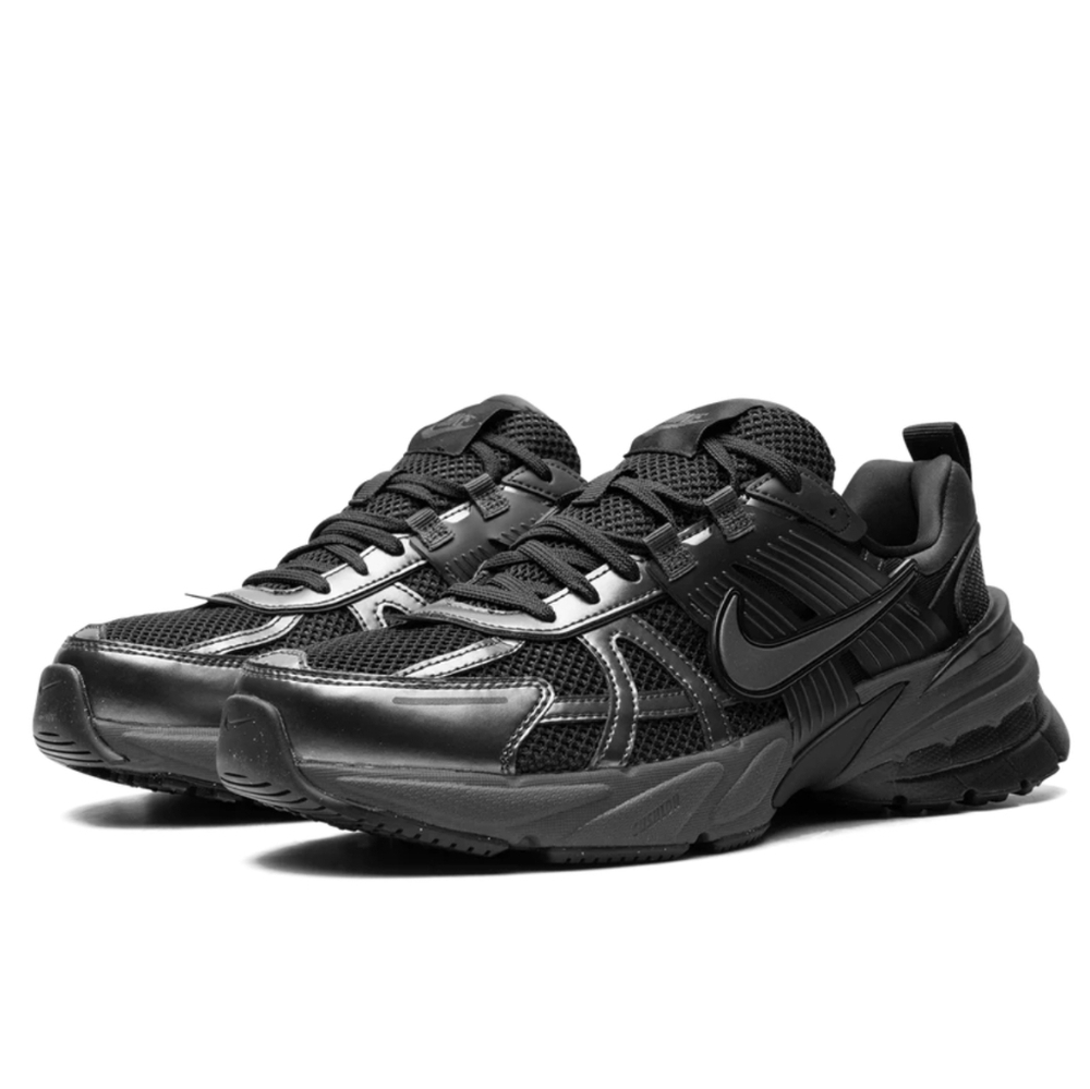Nike V2K Run"Black Dark Smoke Grey" New In Box Athletic Sneakers Size 7.5 Mens
